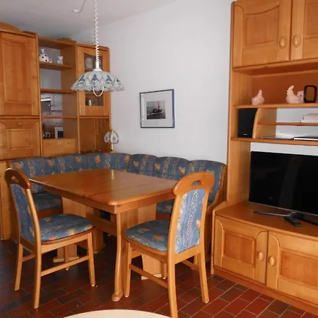 Magisterhof-3 *